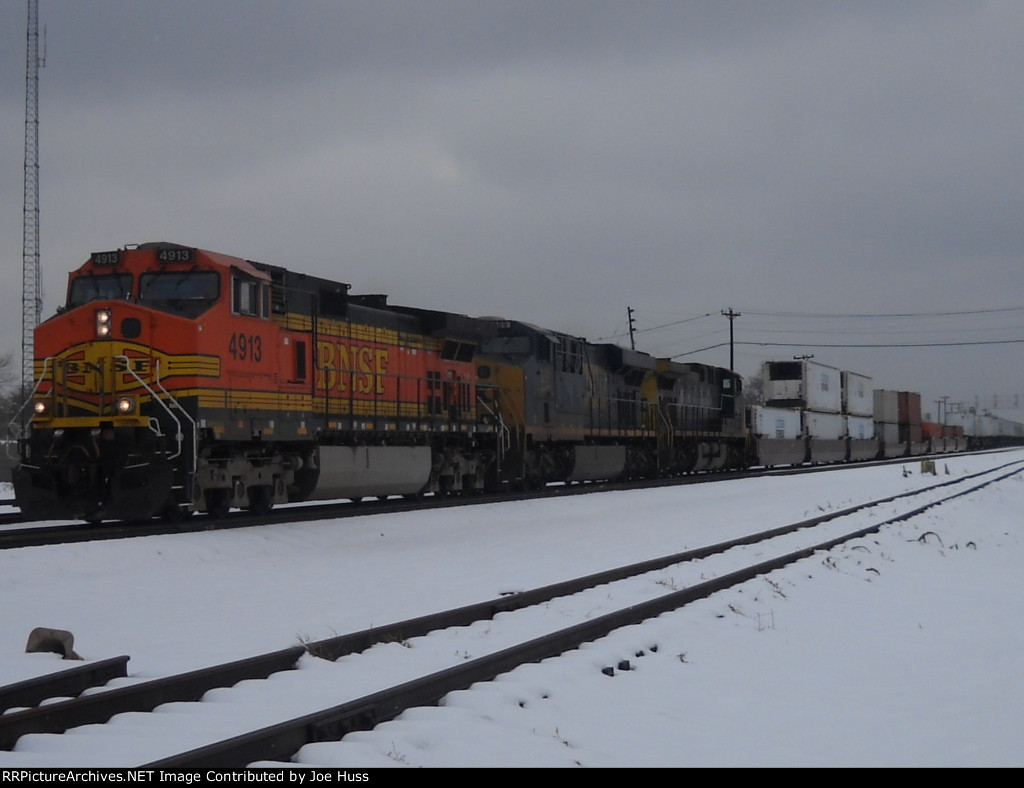 BNSF 4913 West